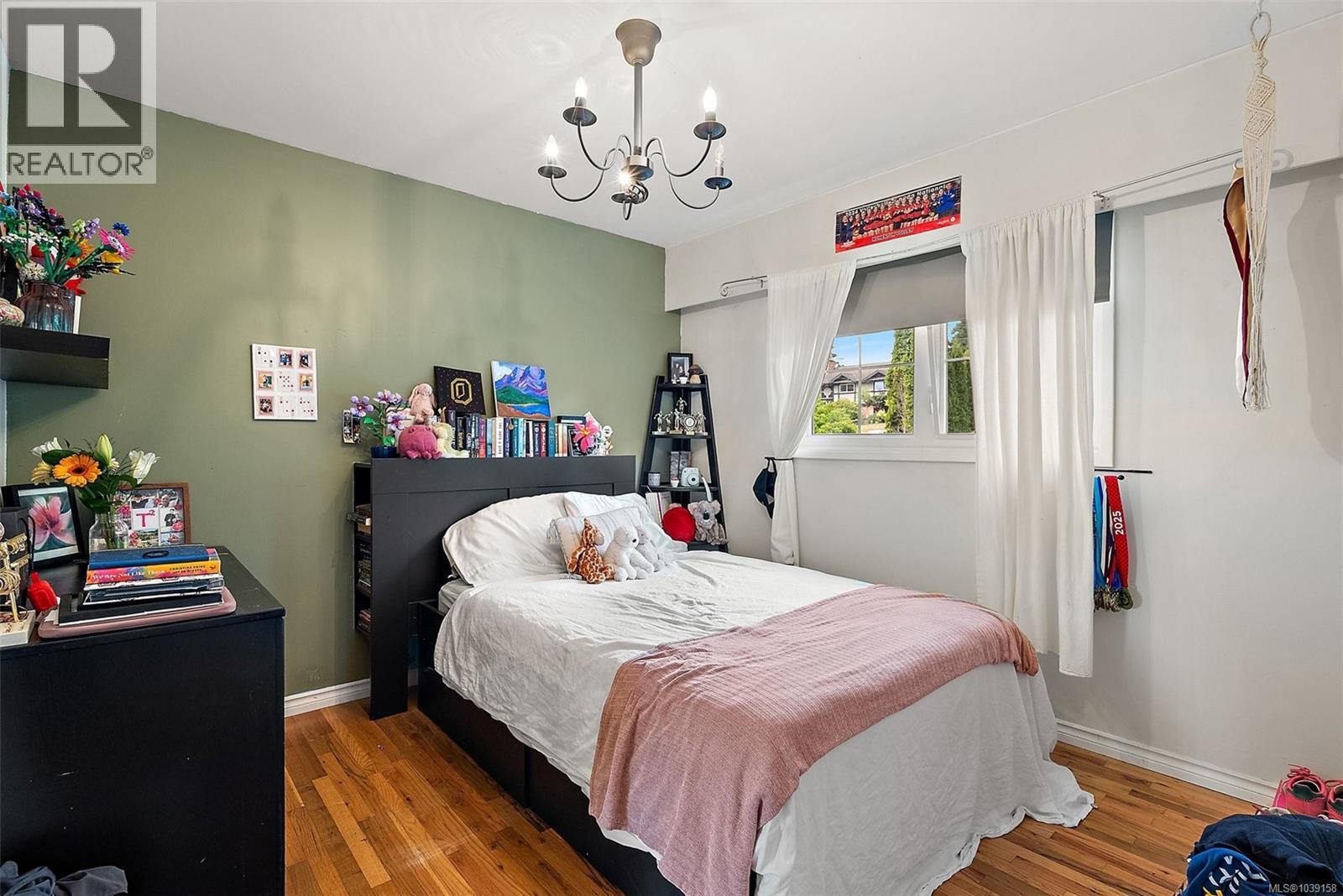 6395 Sunnyslope Dr, Central Saanich