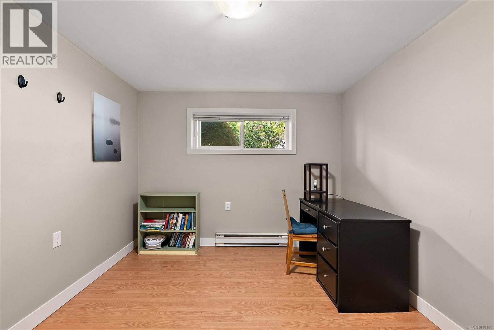 6395 Sunnyslope Dr - 24