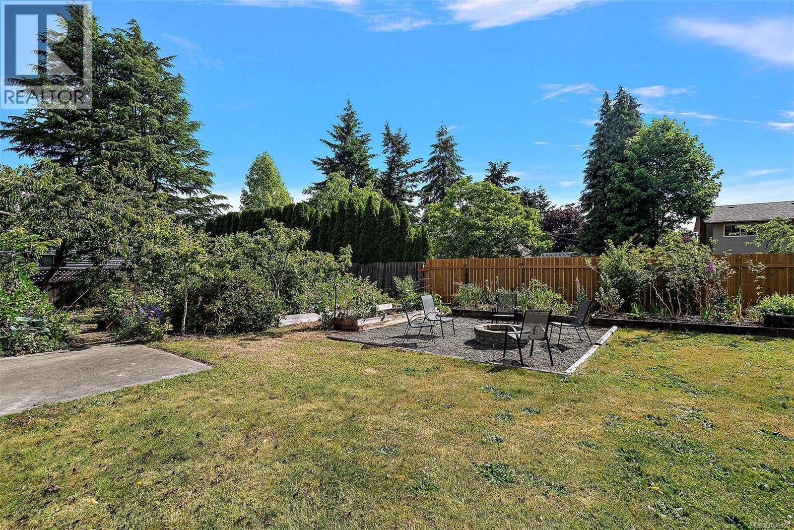 6395 Sunnyslope Dr - 32