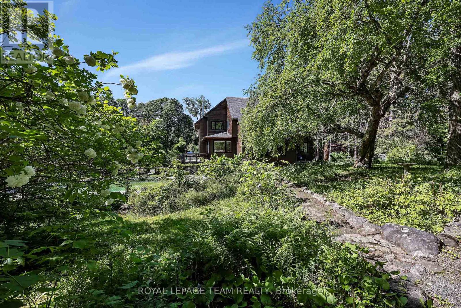 104 SOL LANE - 45