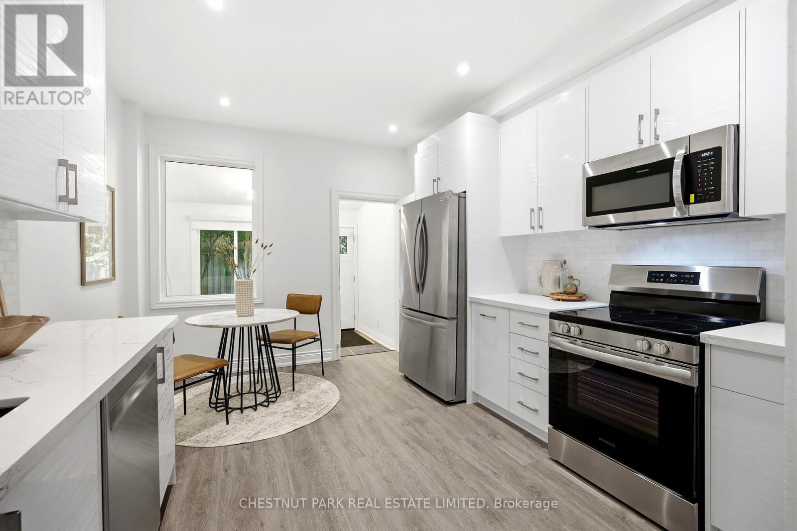 177 COLLIER STREET - 15