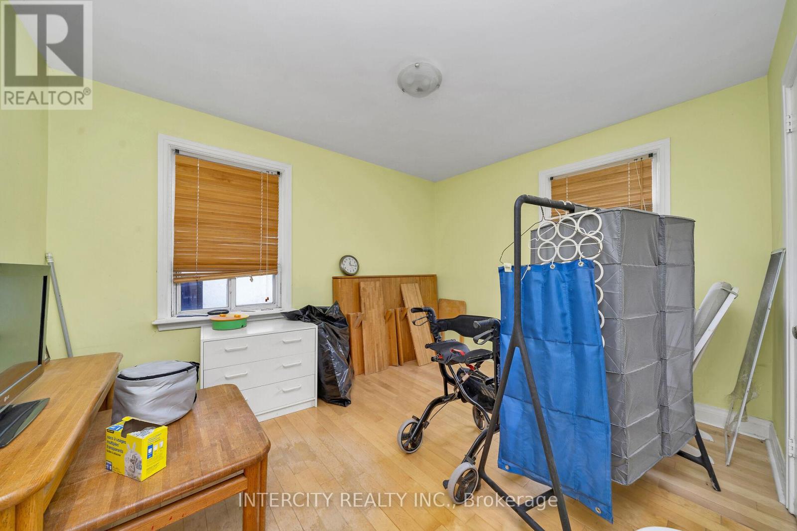 104 ALLINGHAM GARDENS - 12