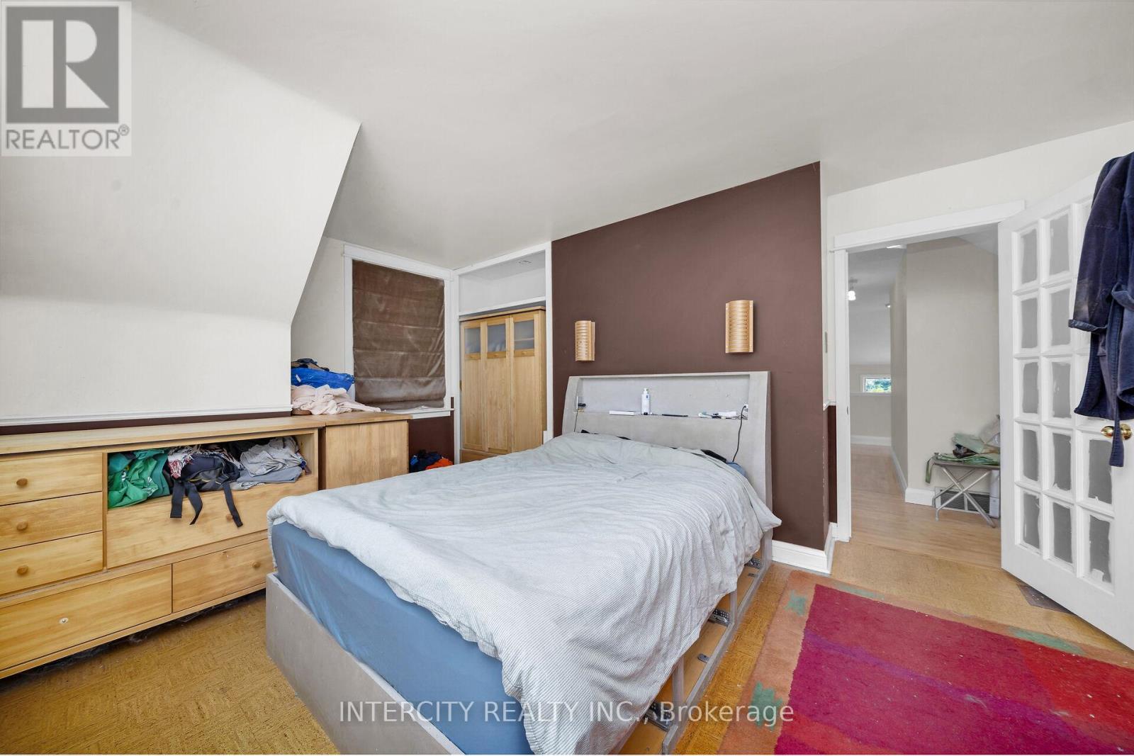 104 ALLINGHAM GARDENS - 15