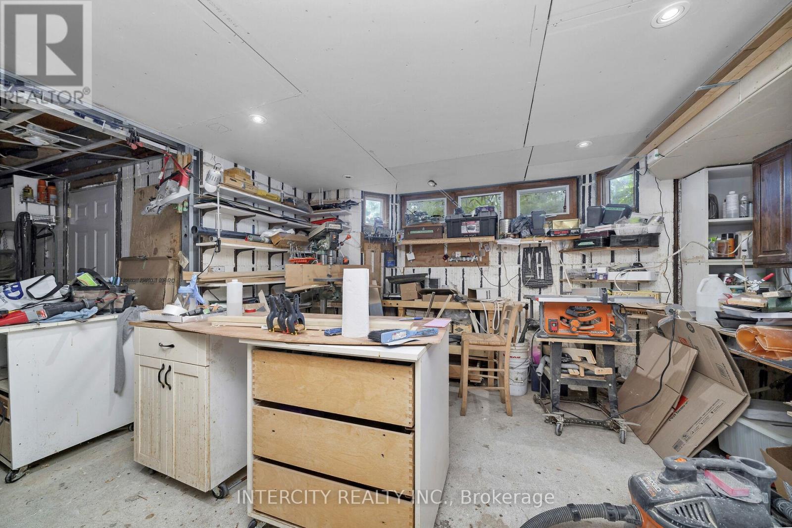 104 ALLINGHAM GARDENS - 20