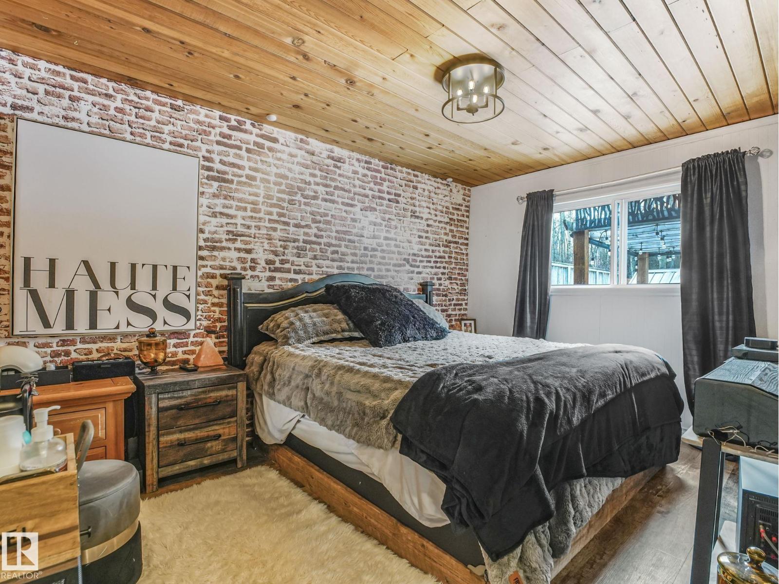 213 CRYSTAL SPRINGS DR - 40