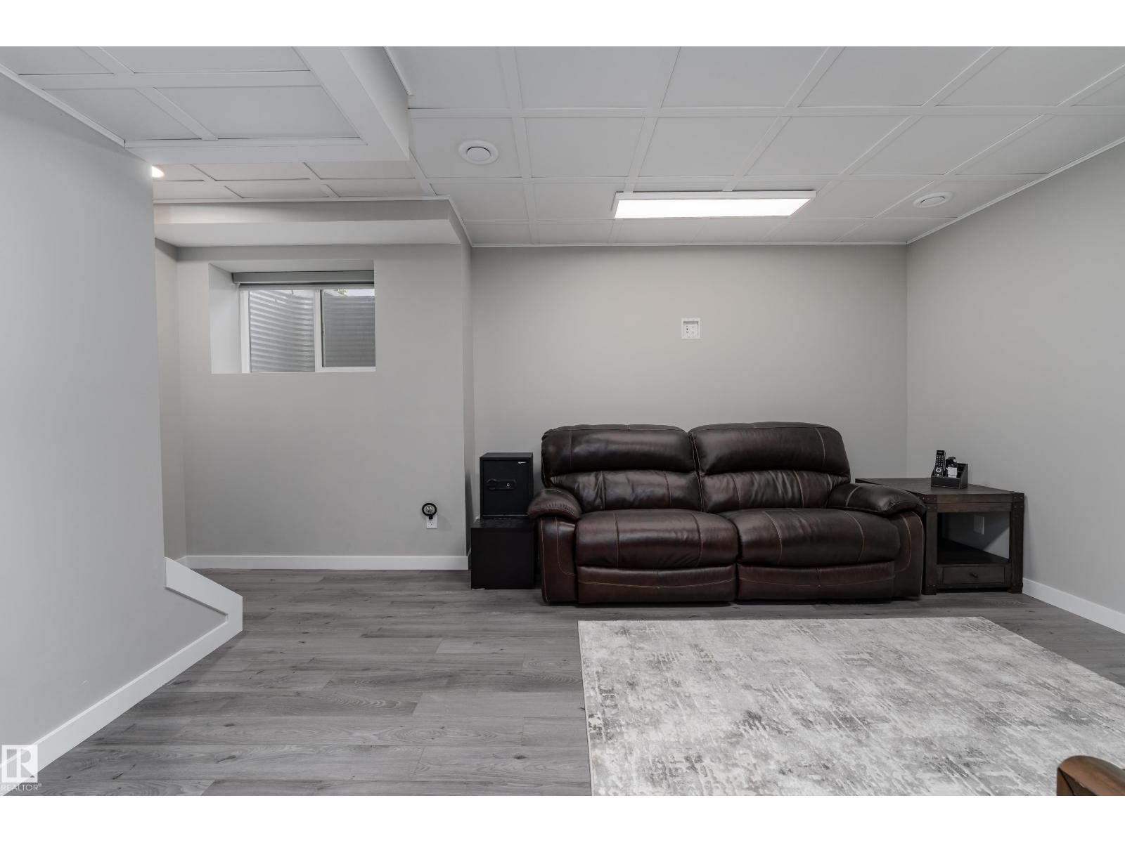 998 STILLWATER BV NW — photo 27