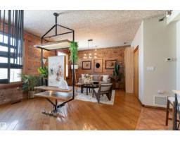 #301 10141 95 St Nw, Edmonton, AB T5H2A8 Photo 11