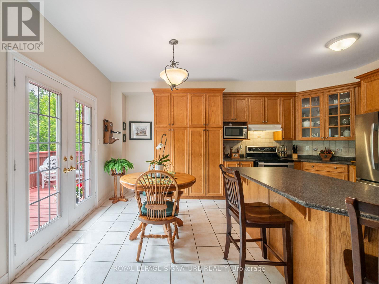 85 FERNCROFT DRIVE - 11