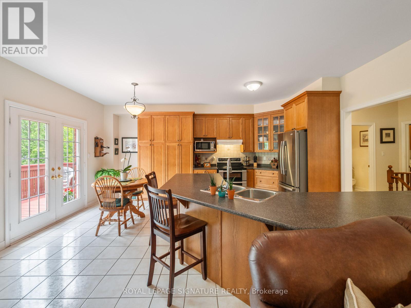 85 FERNCROFT DRIVE - 14