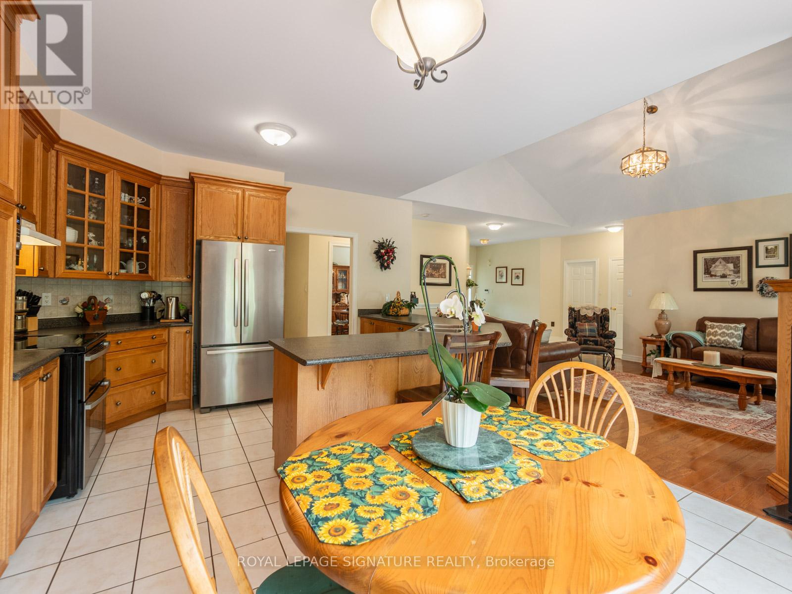 85 FERNCROFT DRIVE - 19