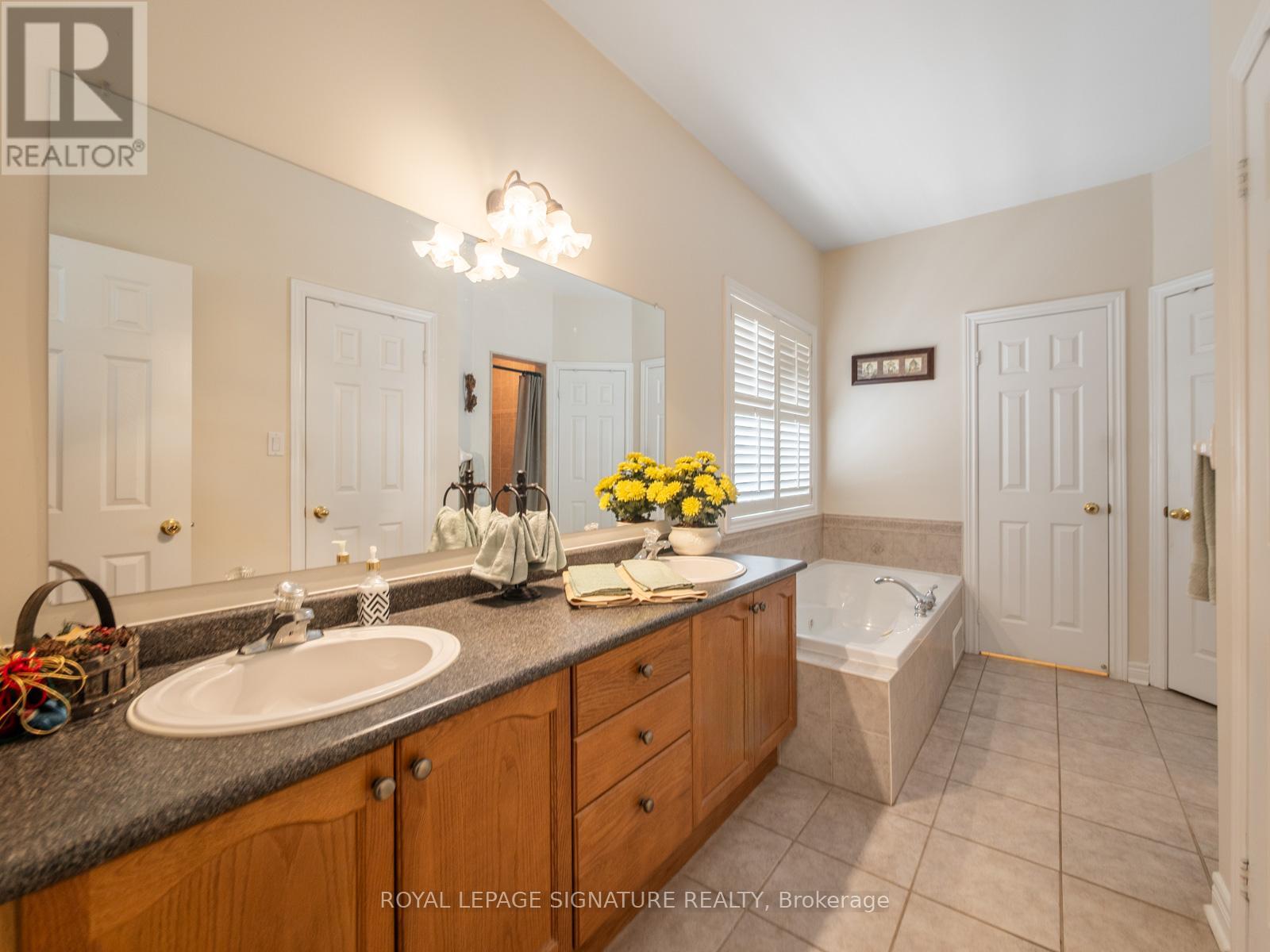 85 FERNCROFT DRIVE - 23