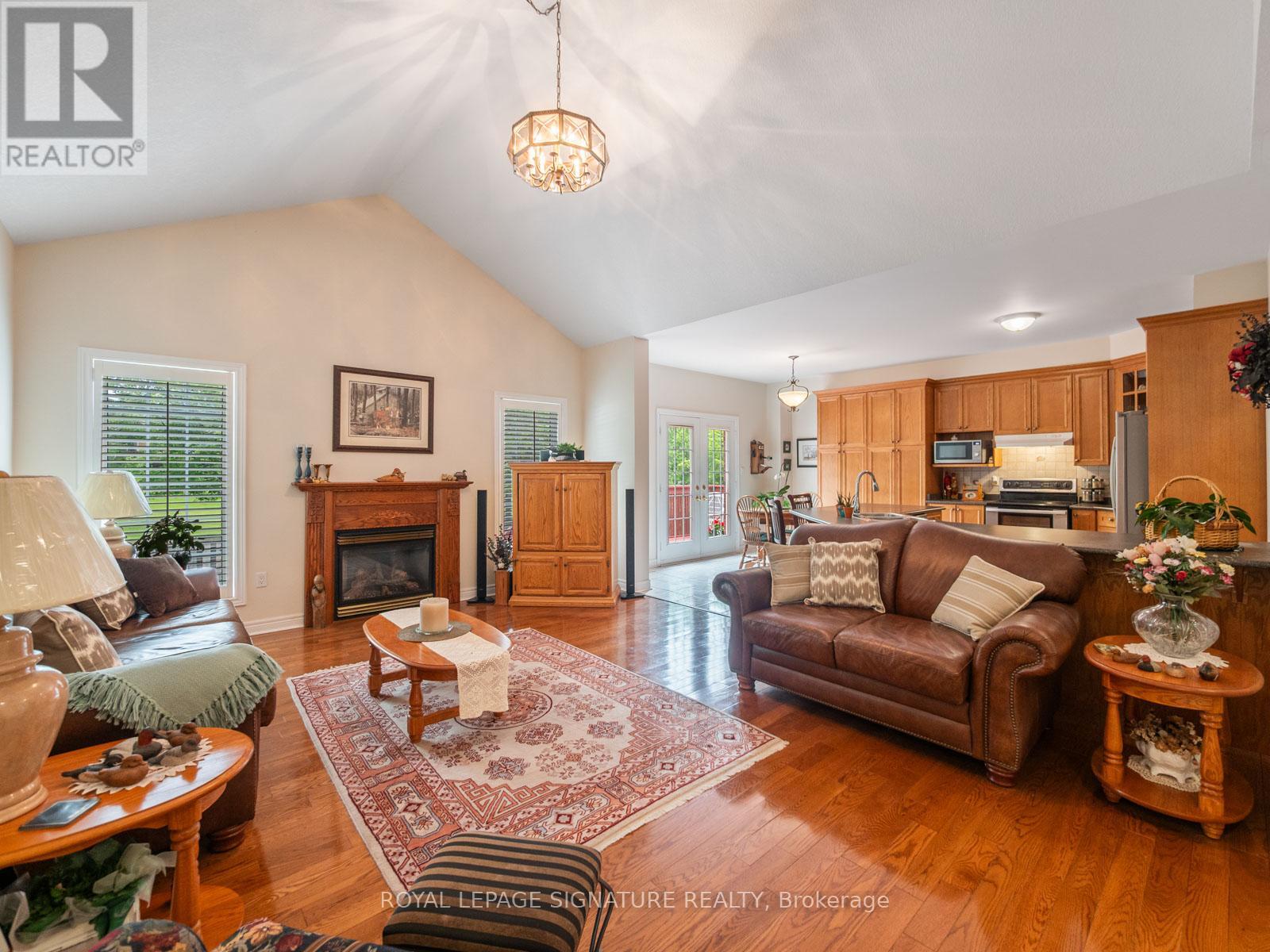 85 FERNCROFT DRIVE - 6