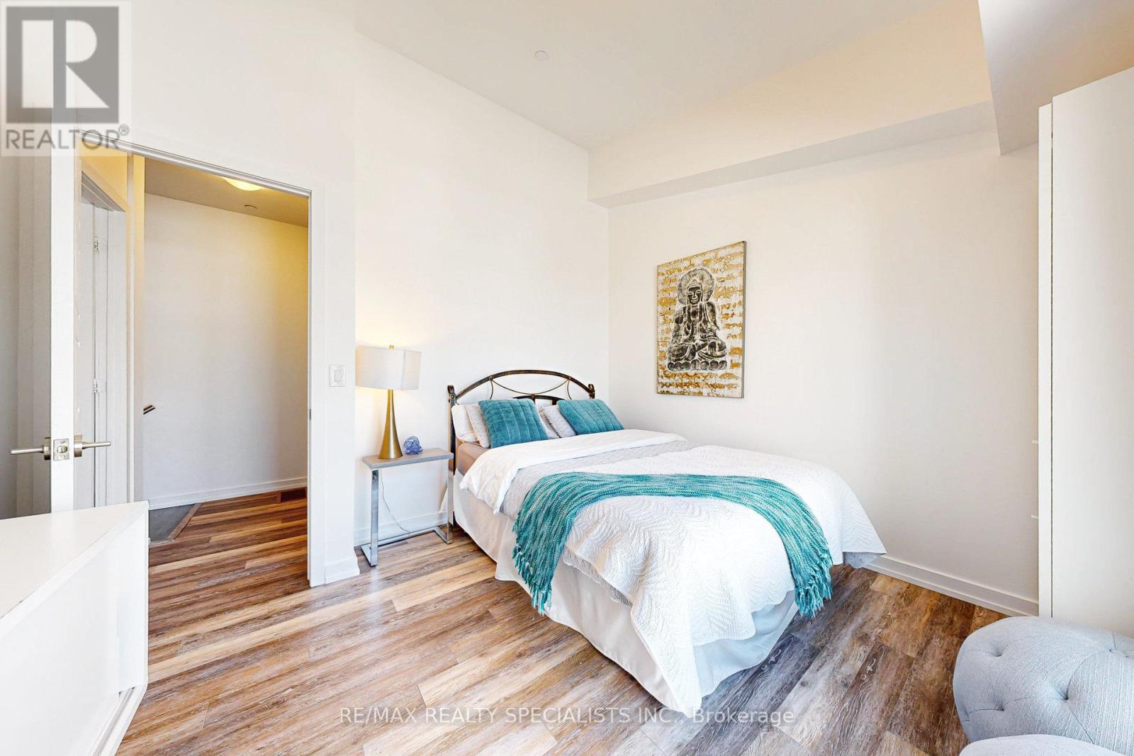 #10 233 BROWARD WAY - 39