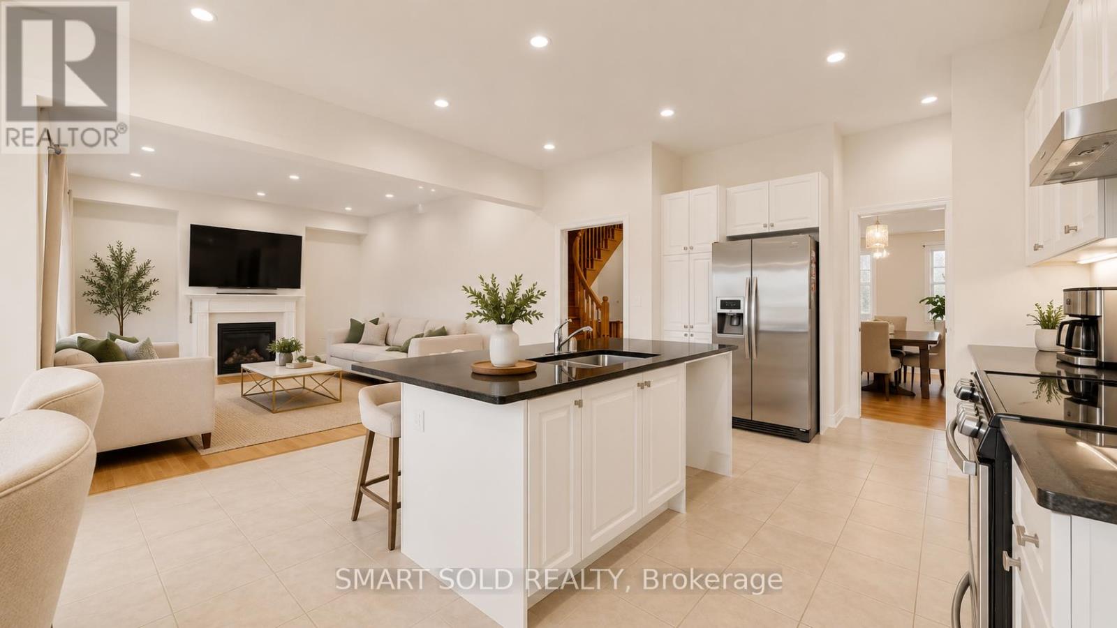 8 SLATER COURT - 13