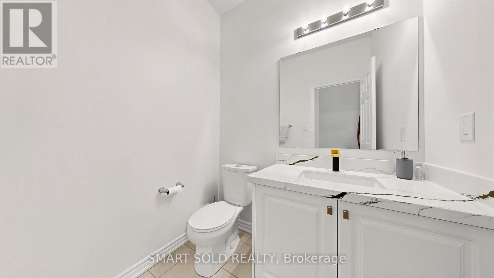 8 SLATER COURT - 15