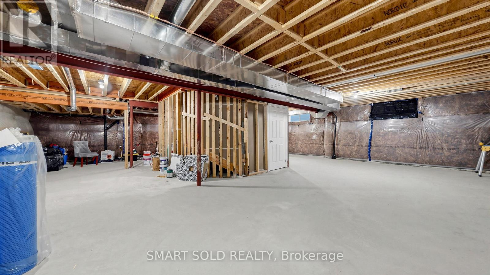8 SLATER COURT - 27