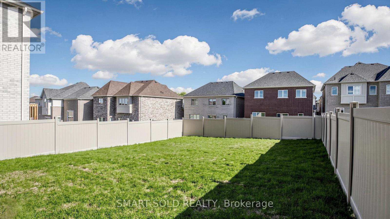 8 SLATER COURT - 3