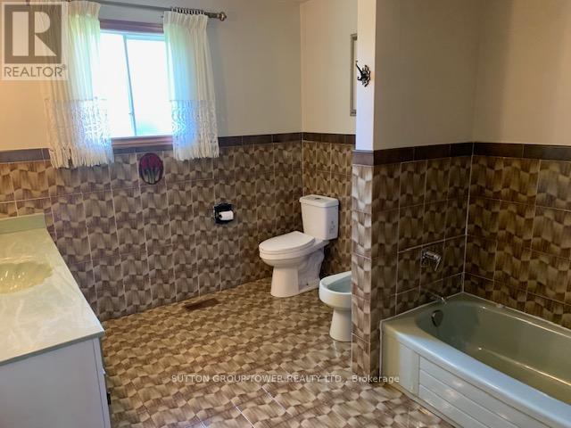 8408 ISLINGTON AVENUE - 22