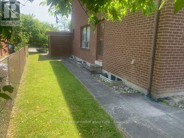 8408 ISLINGTON AVENUE - 27