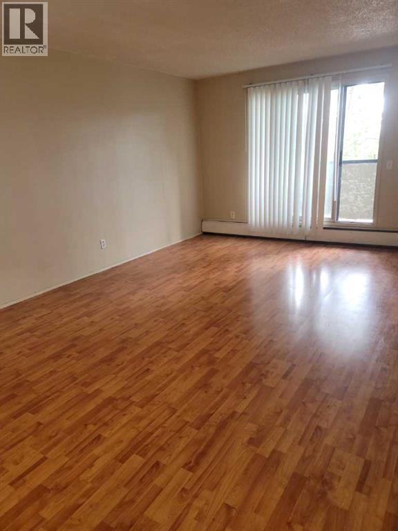#209 1712 38 Street SE - 4