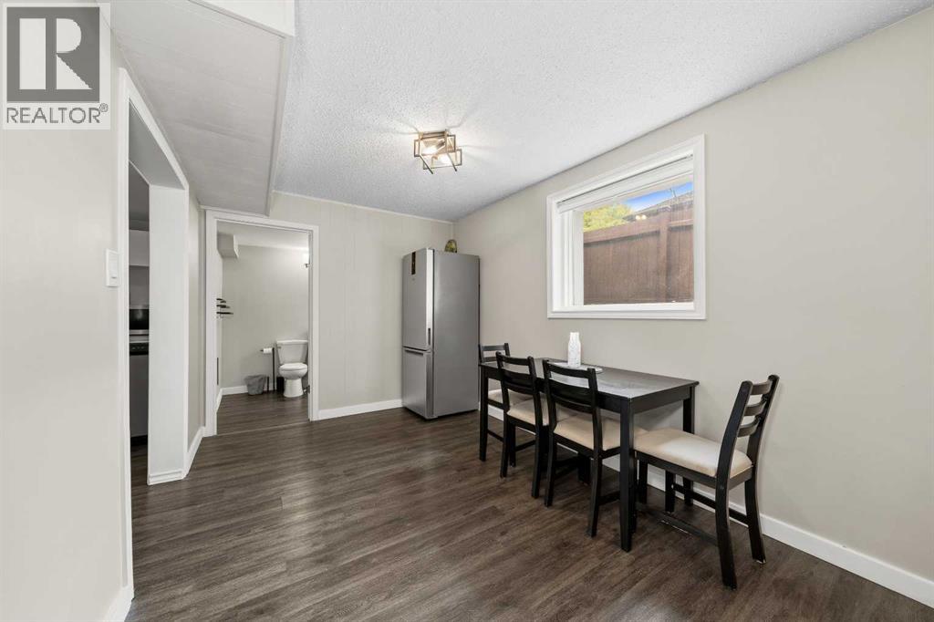 3807 1 Street NE - 23