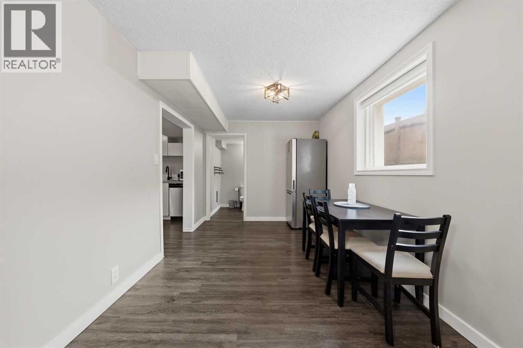 3807 1 Street NE - 26