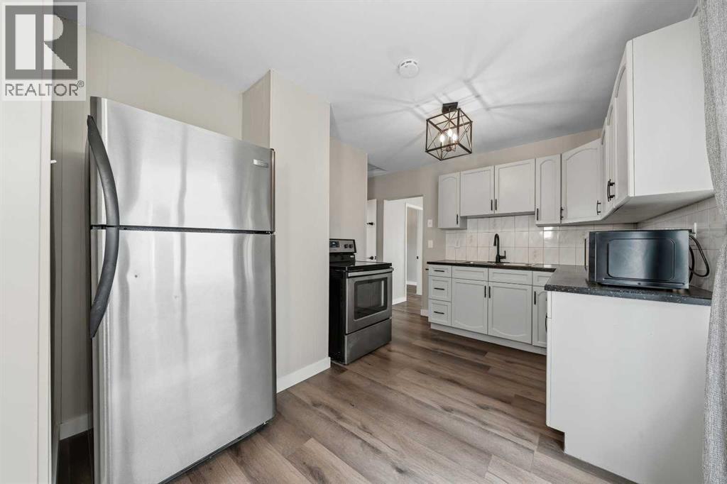 3807 1 Street NE - 3