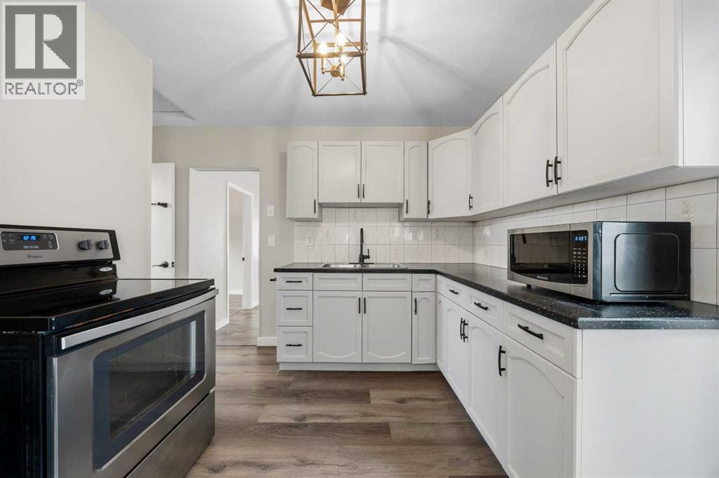 3807 1 Street NE - 5