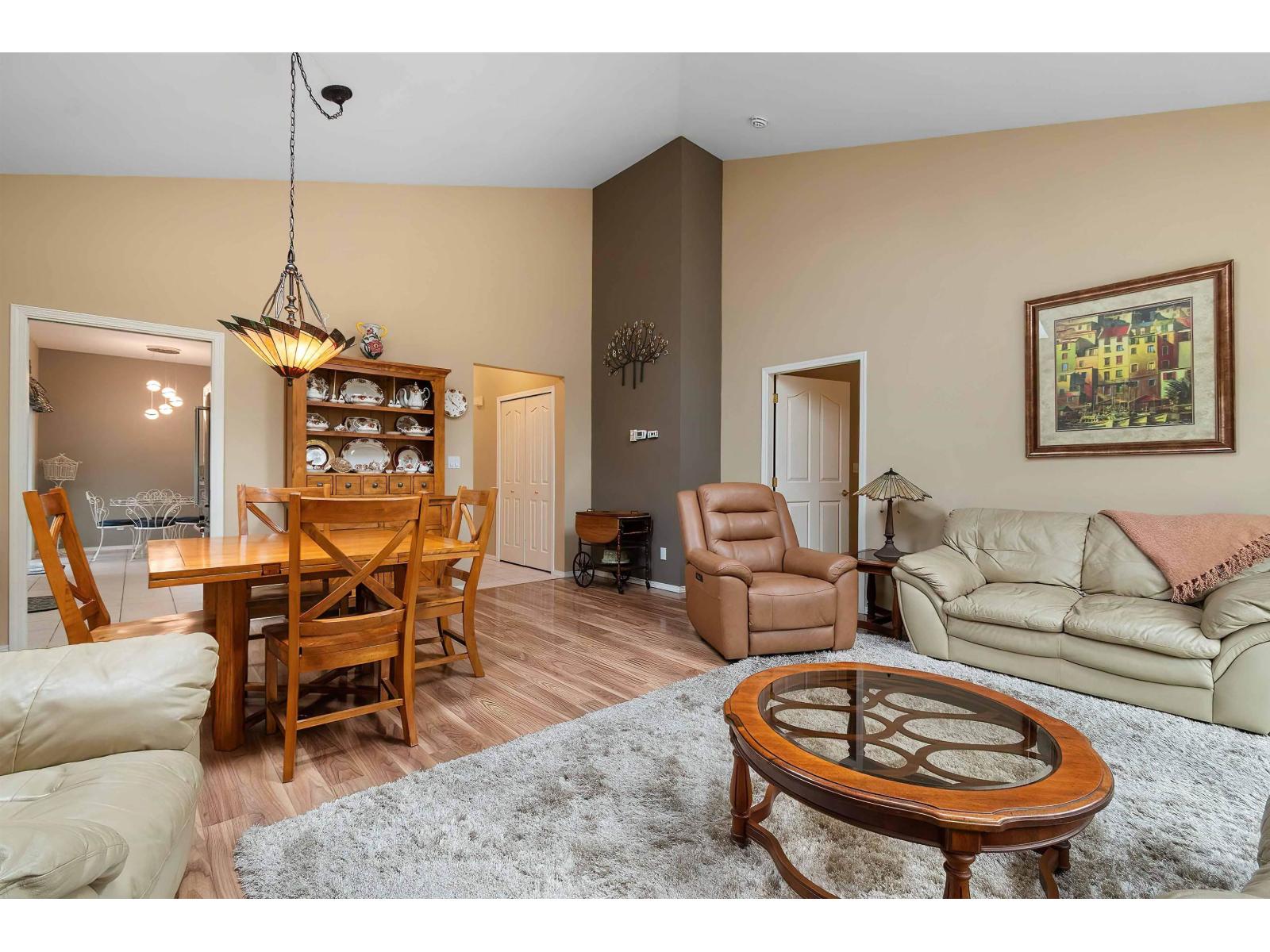 38 730 MCCOMBS DRIVE, Harrison Hot Springs, Harrison Hot Springs