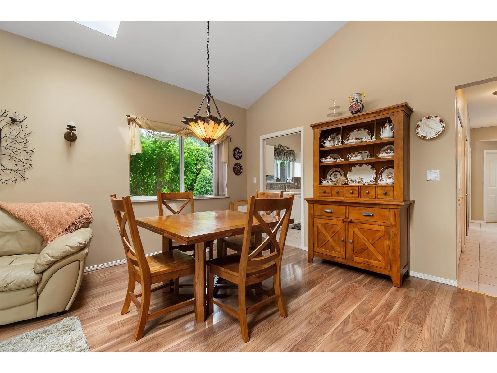 38 730 MCCOMBS DRIVE, Harrison Hot Springs, Harrison Hot Springs