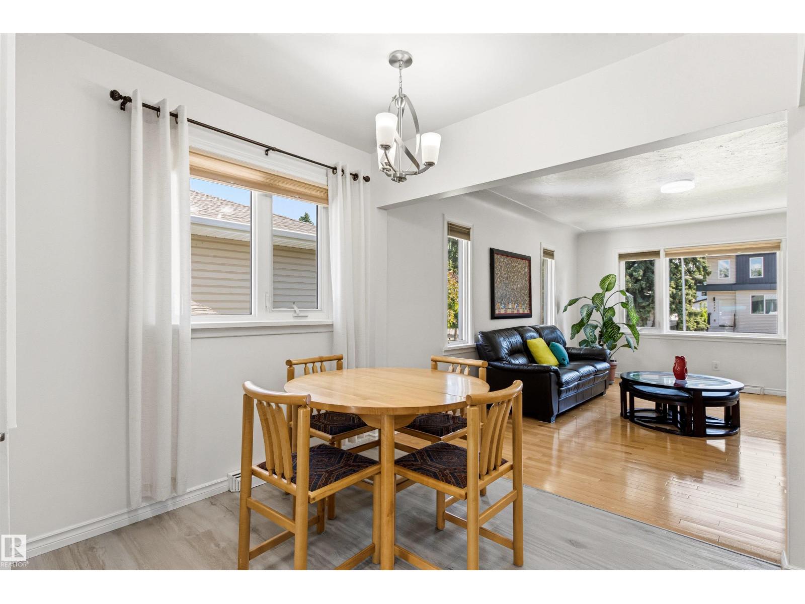 8708 89 AV NW — photo 7
