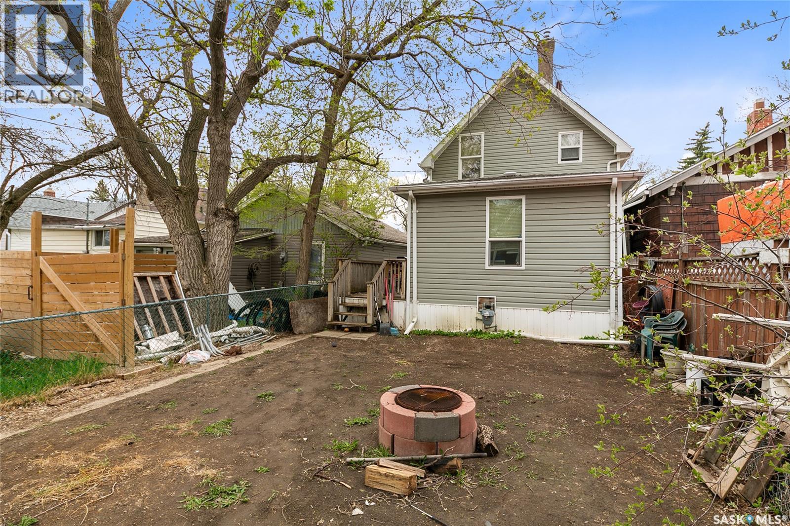 1357 Wascana STREET - 24