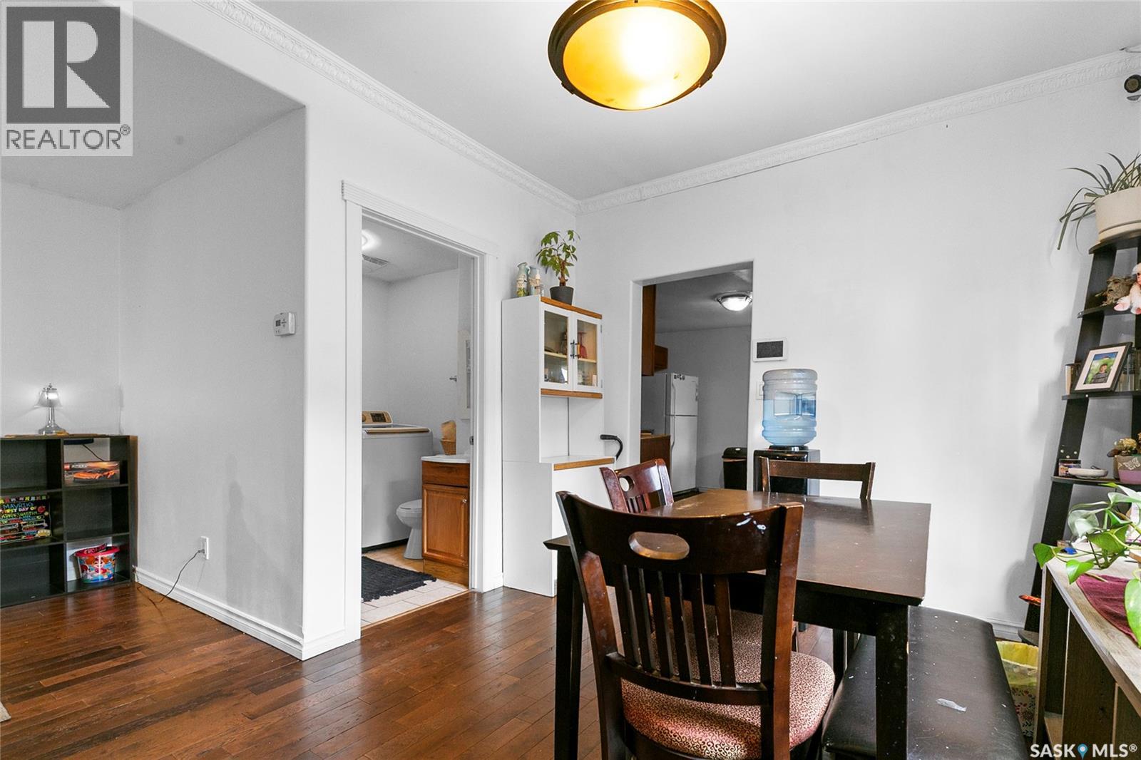 1357 Wascana STREET - 8