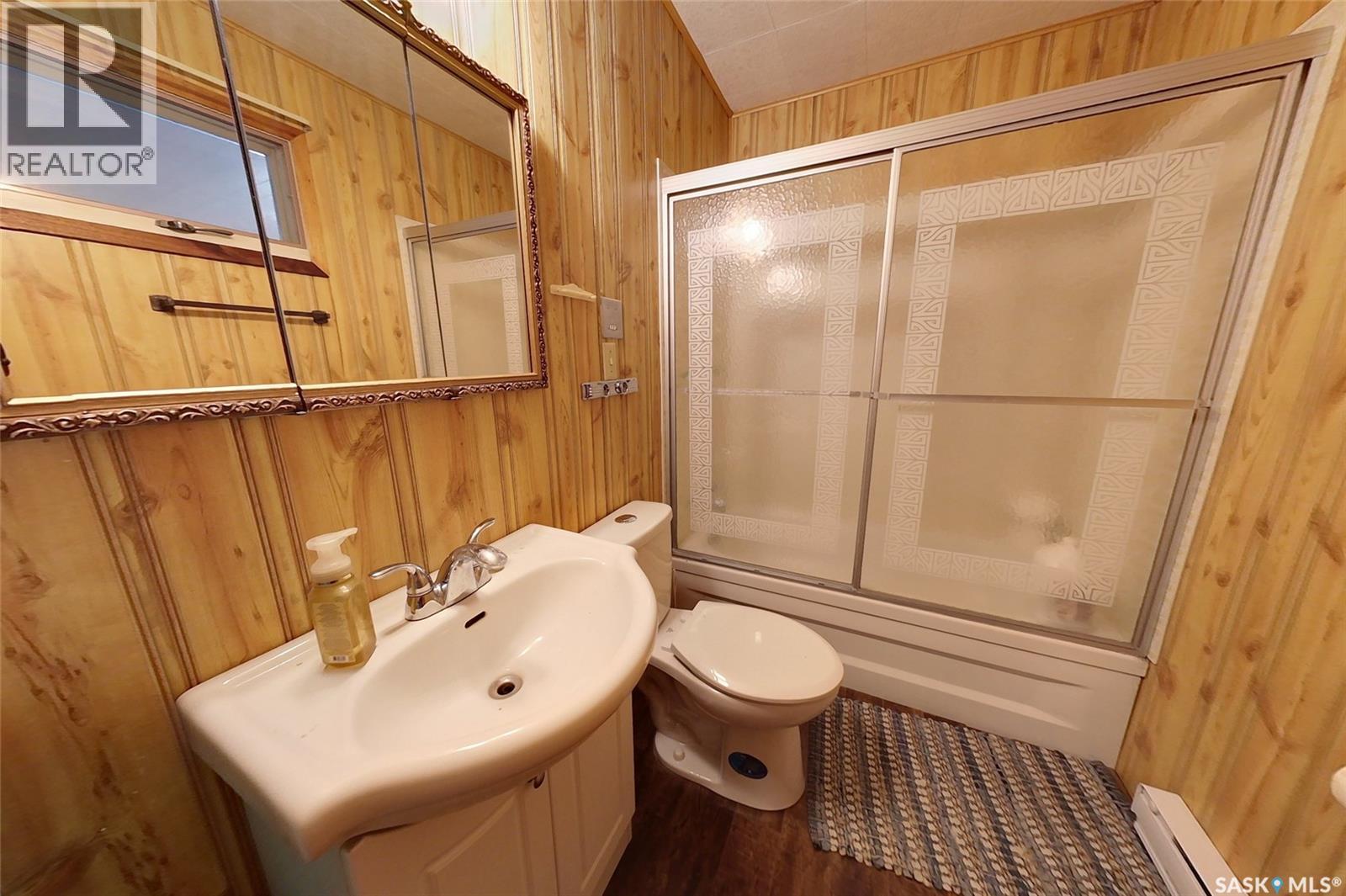 155 Lakeshore CRESCENT — photo 15