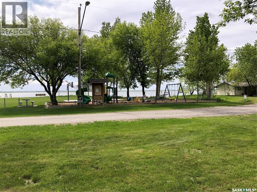155 Lakeshore CRESCENT — photo 33