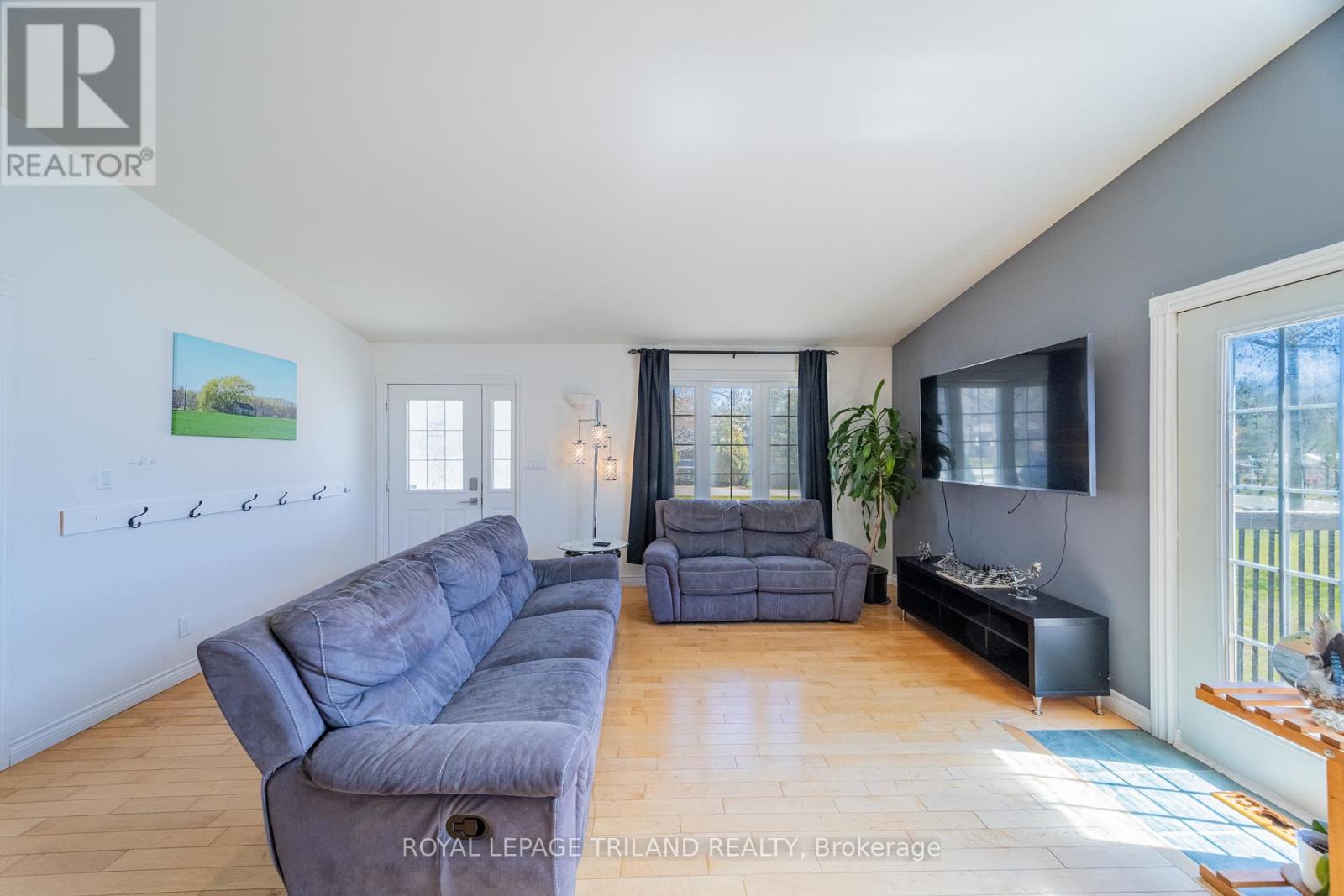 10234 JULIE AVENUE - 13