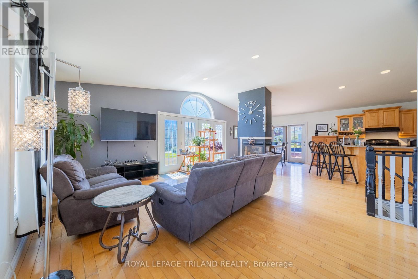 10234 JULIE AVENUE - 14