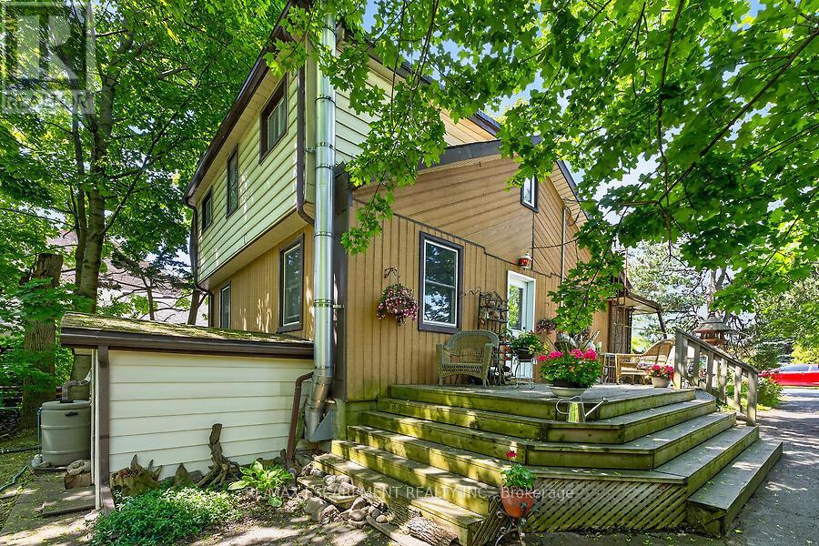 104 TEAL AVENUE - 31