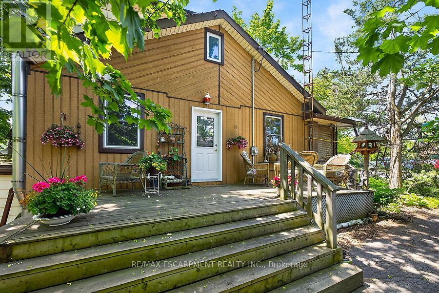 104 TEAL AVENUE - 32