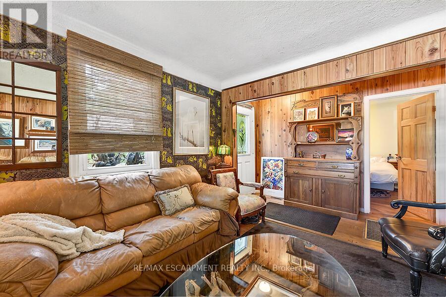 104 TEAL AVENUE - 4