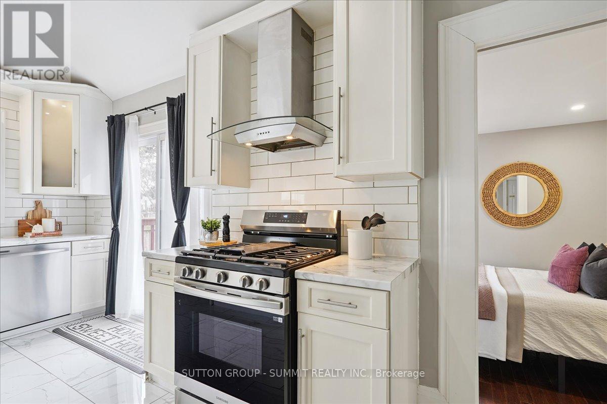 32 ALLAN AVENUE - 15
