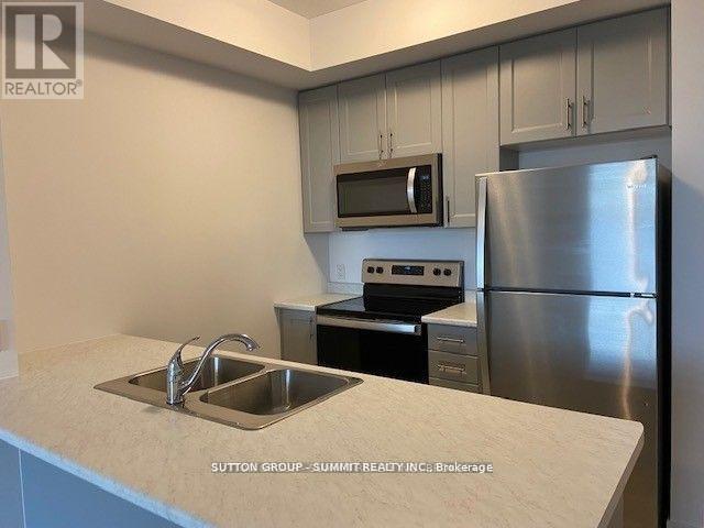 #617 450 DUNDAS STREET E - 11
