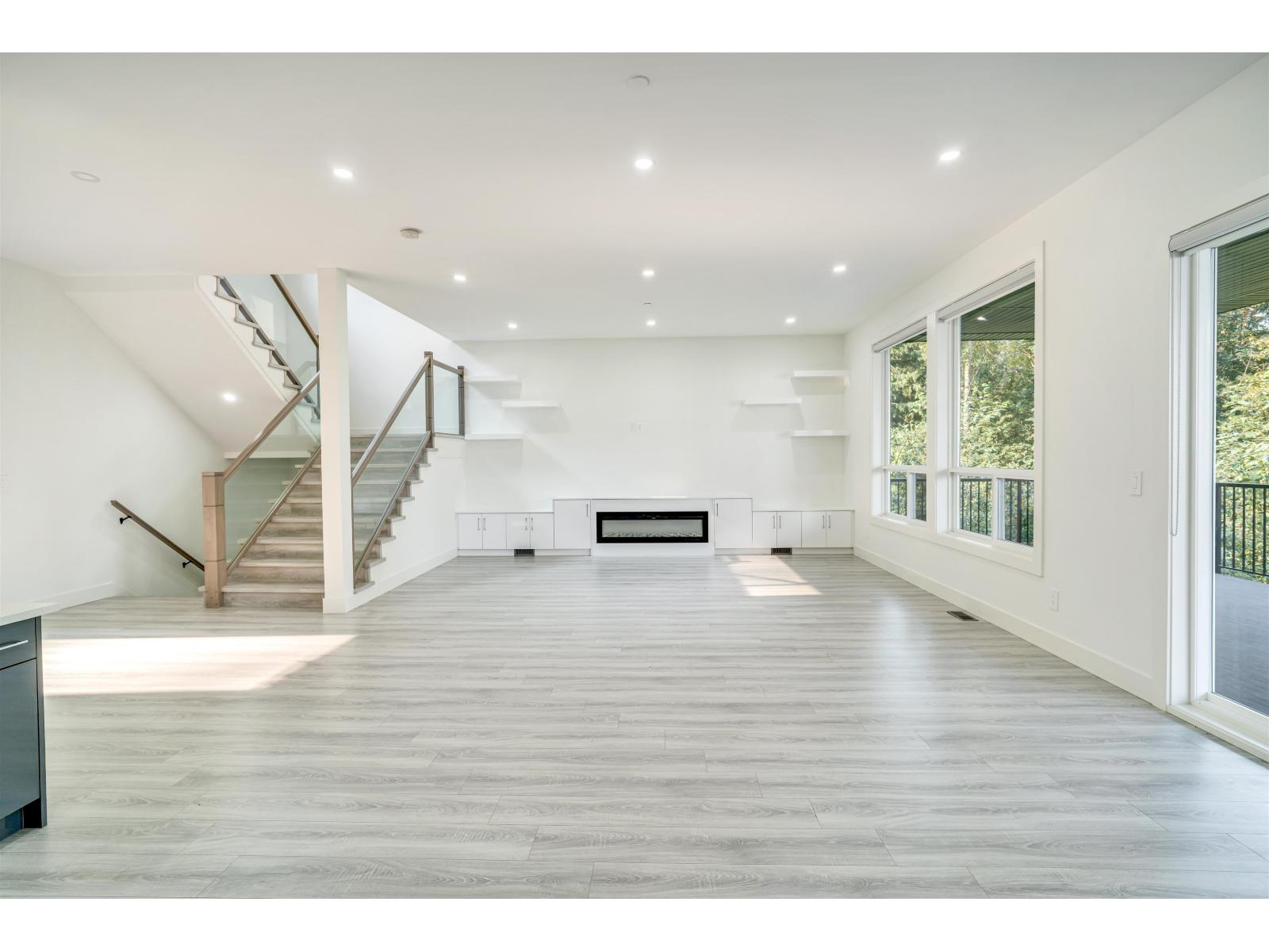 4 5988 LINDEMAN STREET, Promontory, Chilliwack