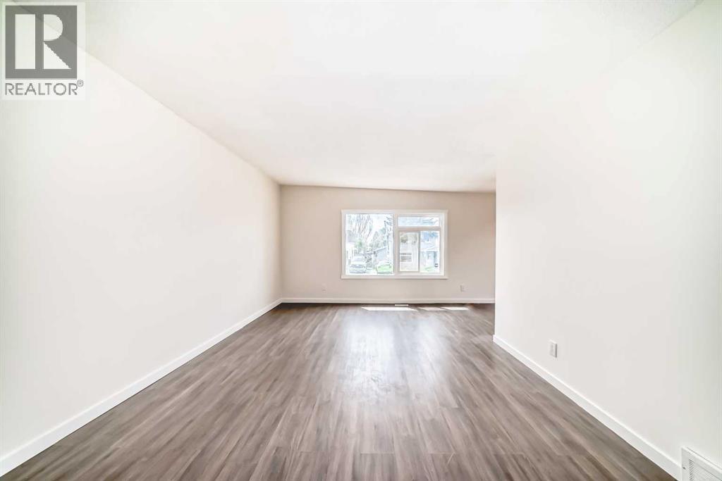 2918 Doverville Crescent SE - 14