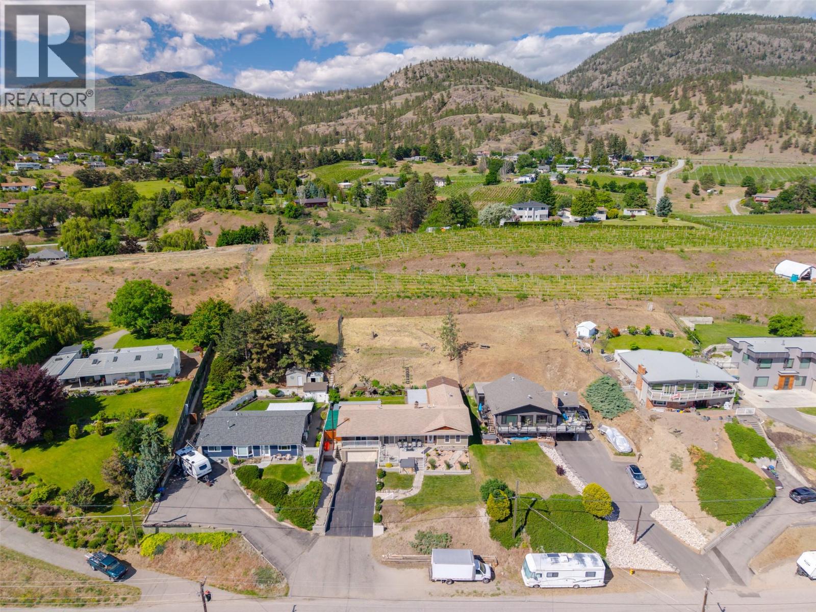 465 Pineview Drive - 68