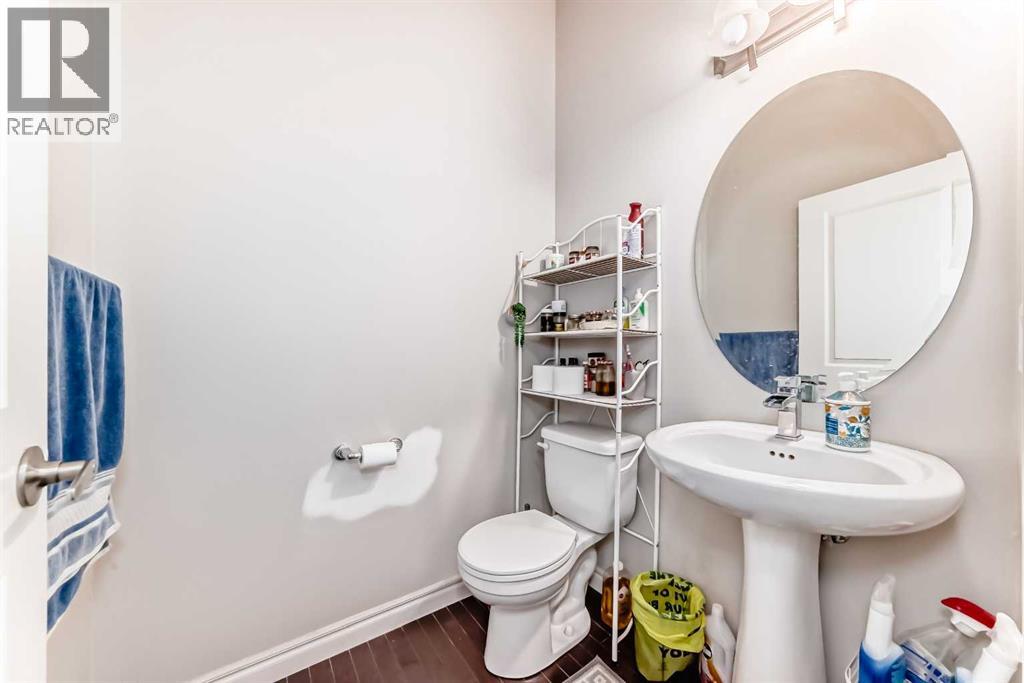 136 Redstone Avenue NE — photo 15