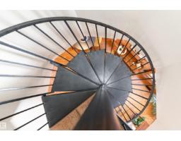 #301 10141 95 St Nw, Edmonton, AB T5H2A8 Photo 32