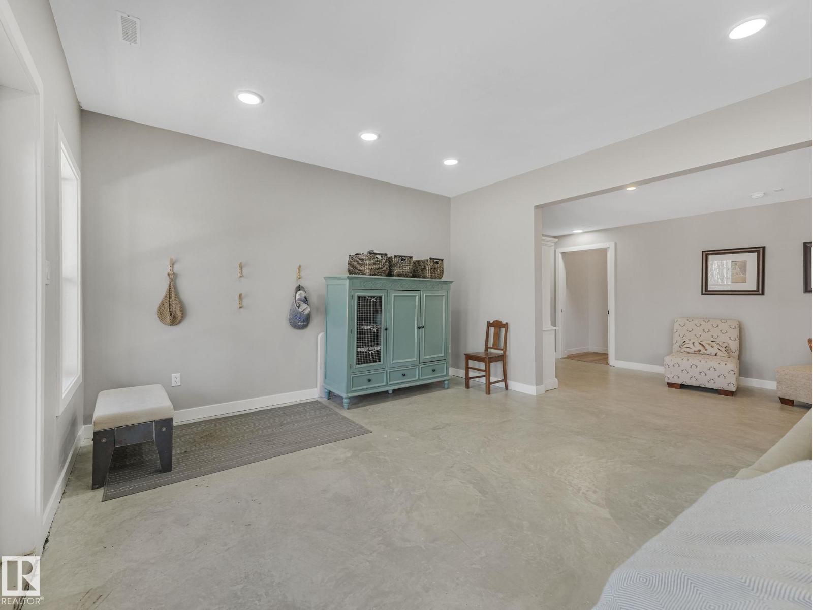 #20 465070 RGE ROAD 20 - 55