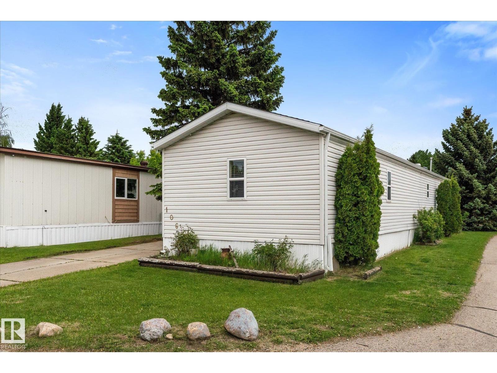 1063 LAKELAND CR - 4