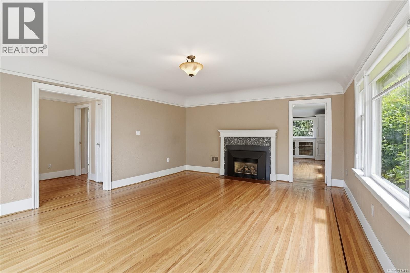 15 Linden Ave - 5